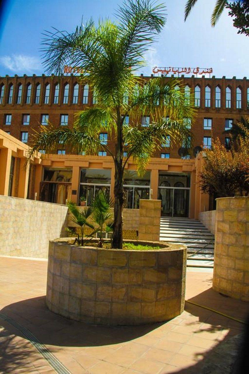 Hotel Les Zianides Tlemcen Bagian luar foto