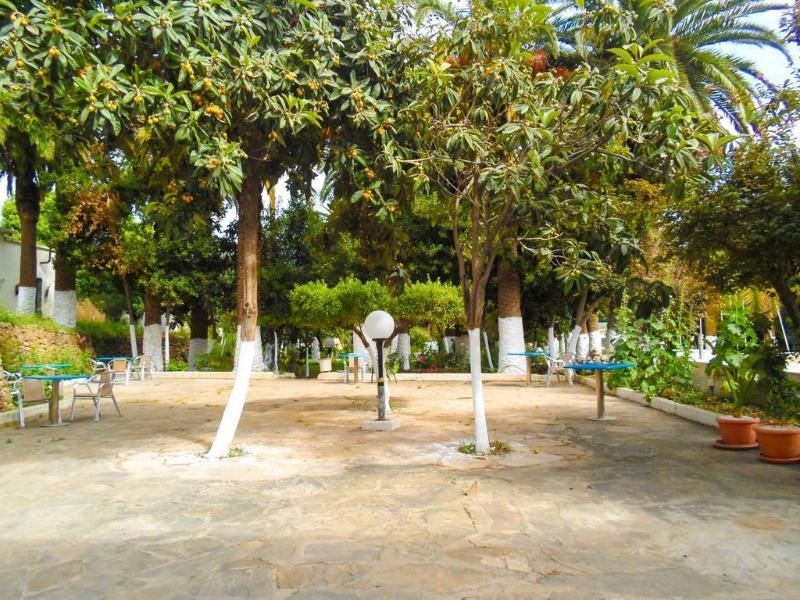 Hotel Les Zianides Tlemcen Bagian luar foto