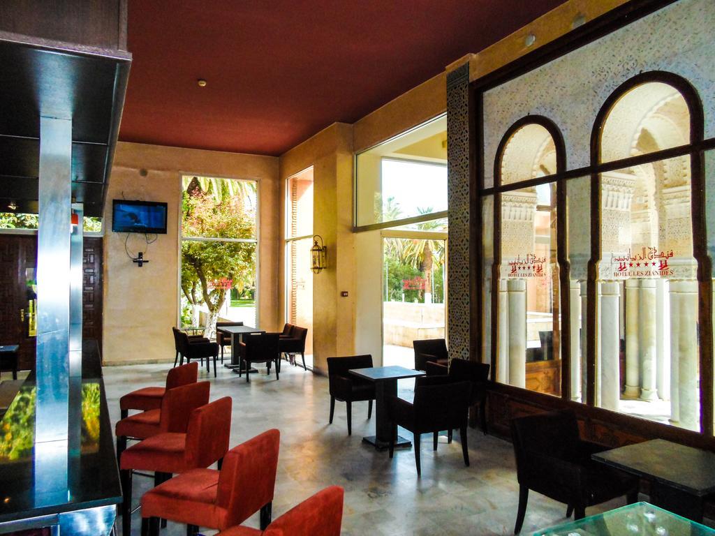 Hotel Les Zianides Tlemcen Bagian luar foto